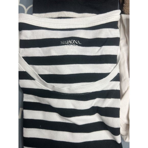 Women's Clothing Bundle: White Jeans & Assorted Tops - Size M/S/P - Picture 5 of 16